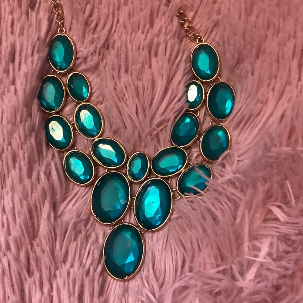 NWOT turquoise green blue necklace